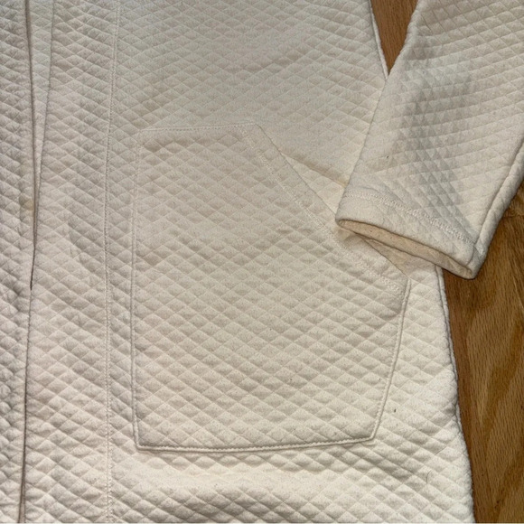 L.L. Bean Quilted Cream Color Loose Fit Baggy Open Cardigan / Jacket / Shacket - Picture 4 of 5